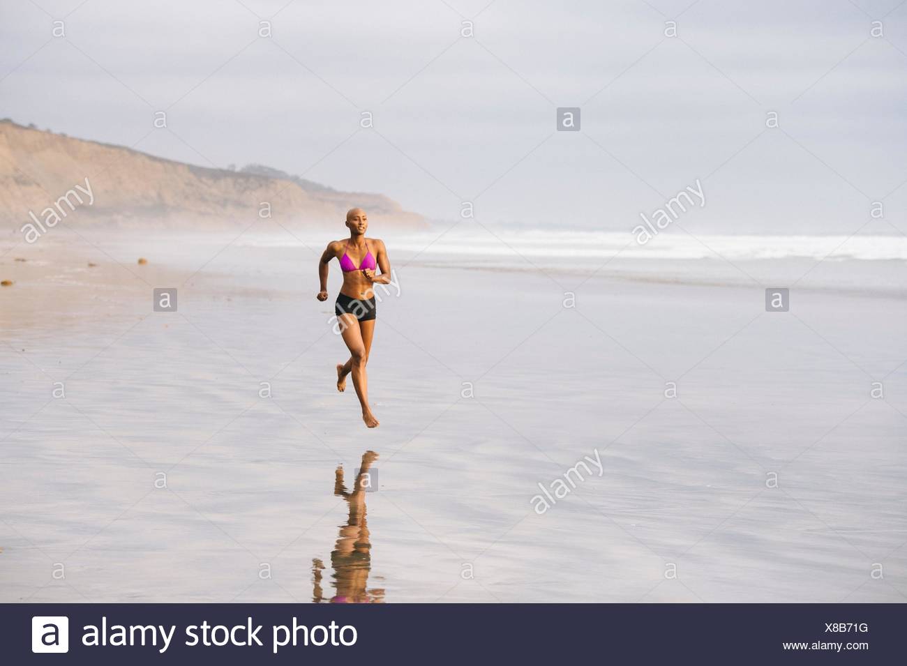 Girl Bikini Full Body High Resolution Stock Photography and Images Alamy