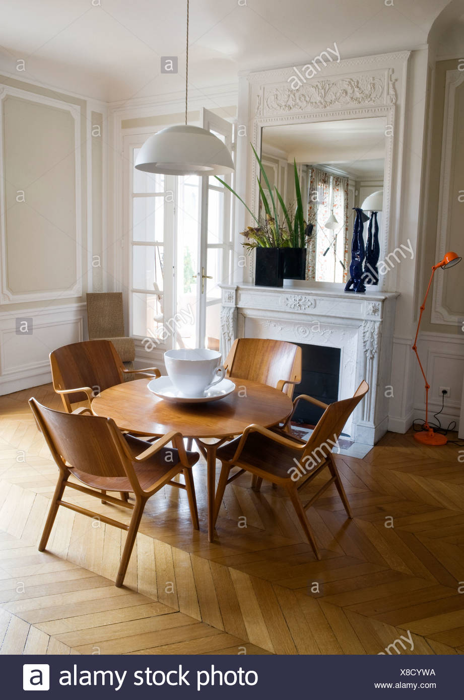 Home Of Shoe Designer Maloles Miracosta Antignac In Paris Living Room Detail A Set Of Wooden Table And Chairs The Alice In Stock Photo Alamy