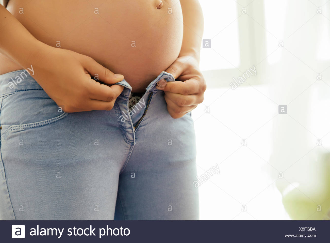 jeans belly button