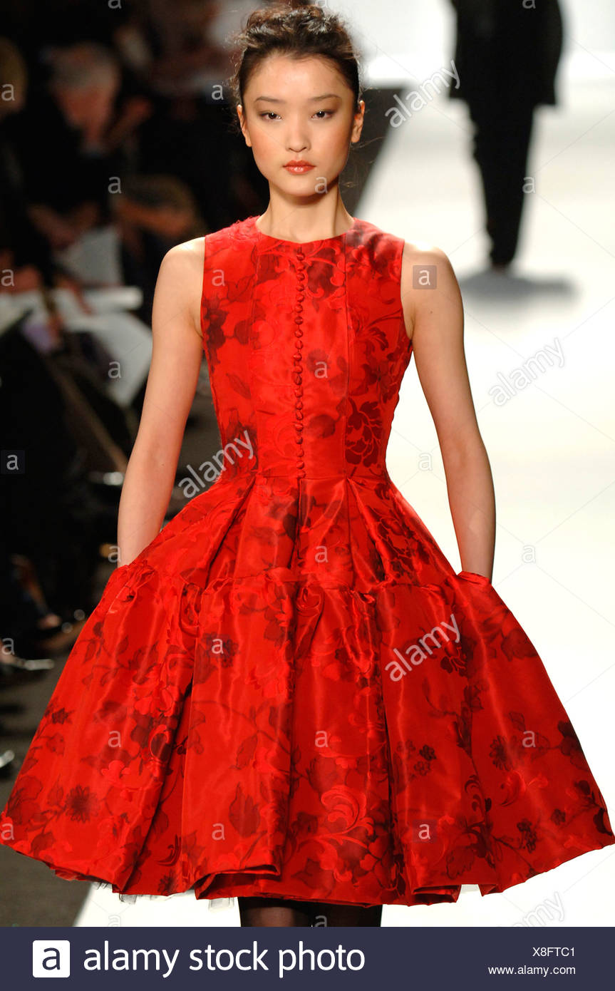 oscar de la renta red dress