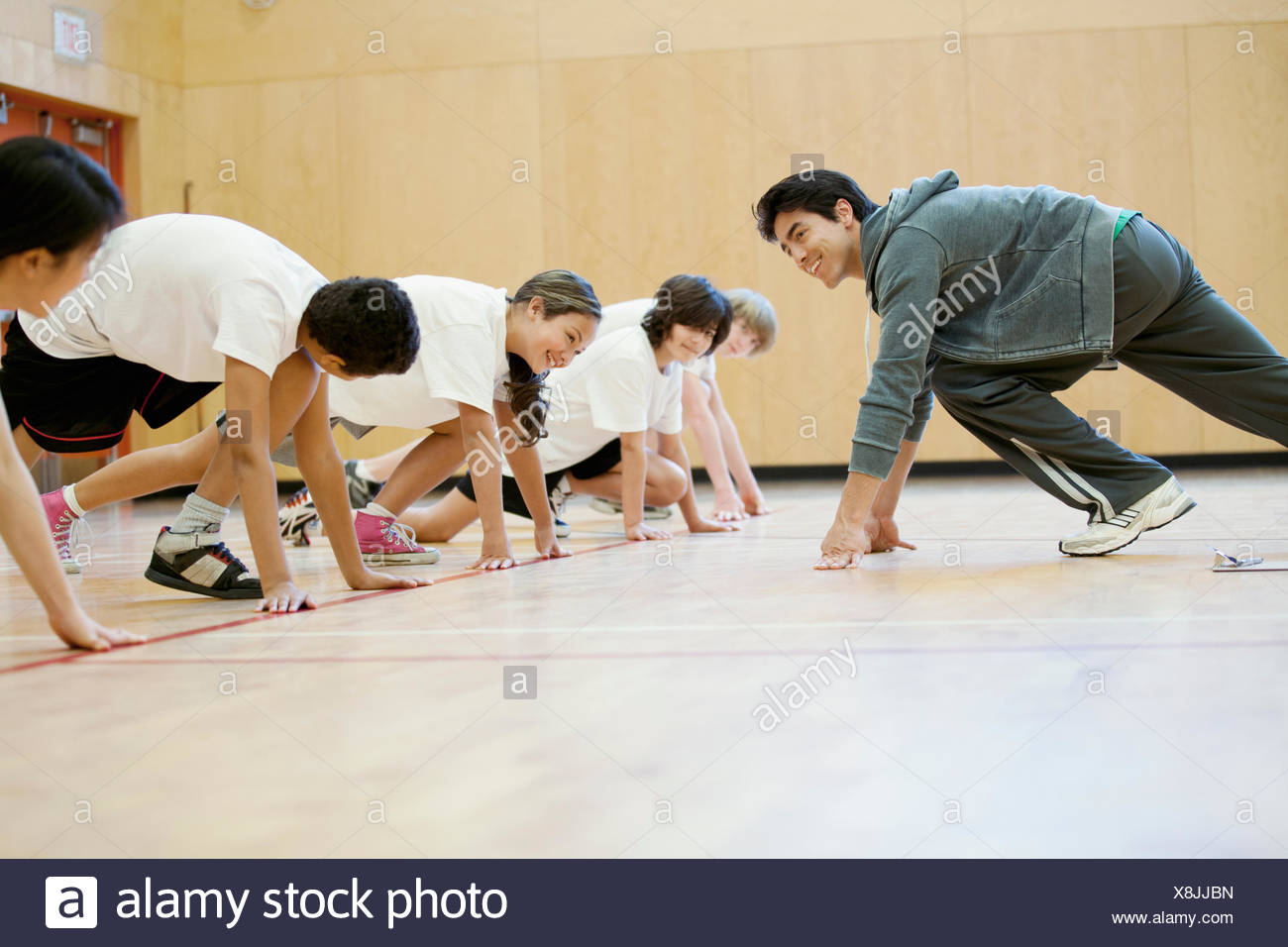 Demonstrating Stock Photos & Demonstrating Stock Images - Alamy