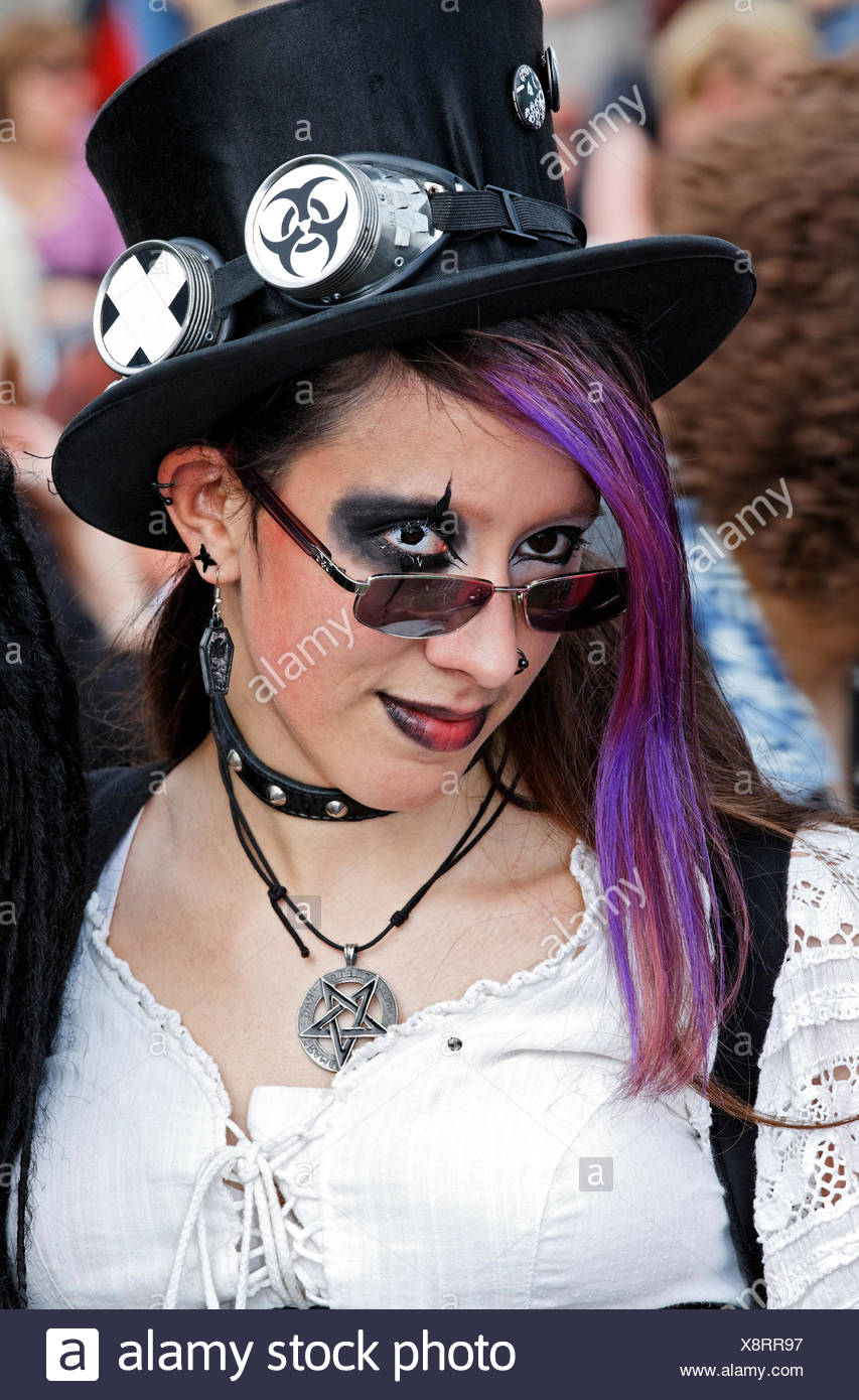 Manga Young Girl Stock Photos & Manga Young Girl Stock ...