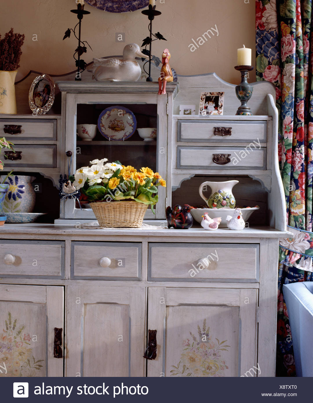 floral painted furniture