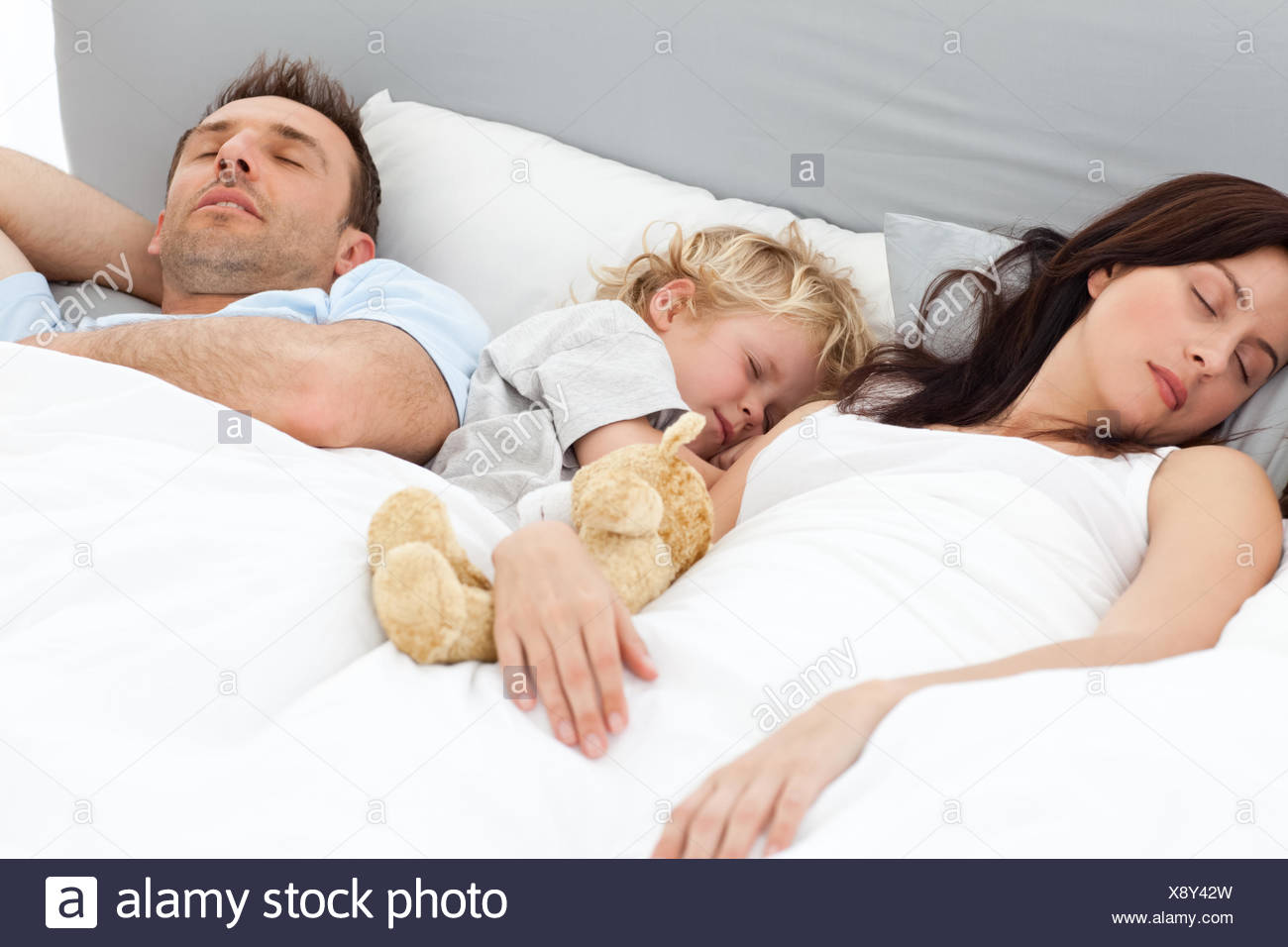 baby bed between parents