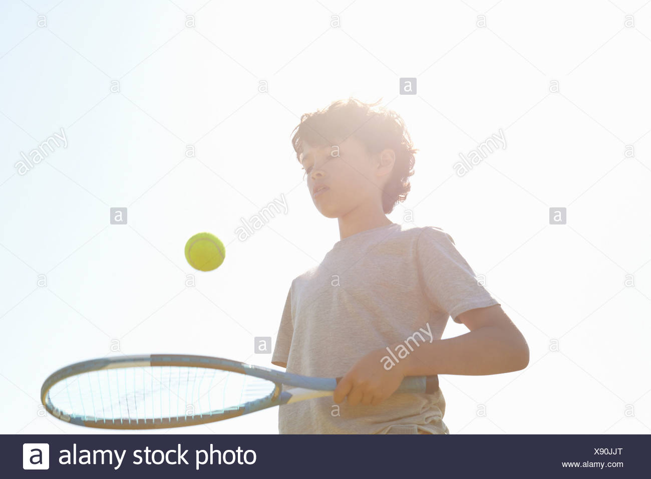Bouncing Tennis Ball High Resolution Stock Photography and Images Alamy