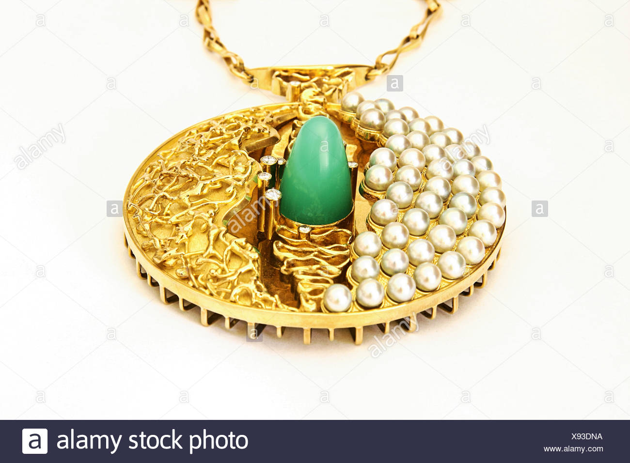 pomp jewelry starfish necklace