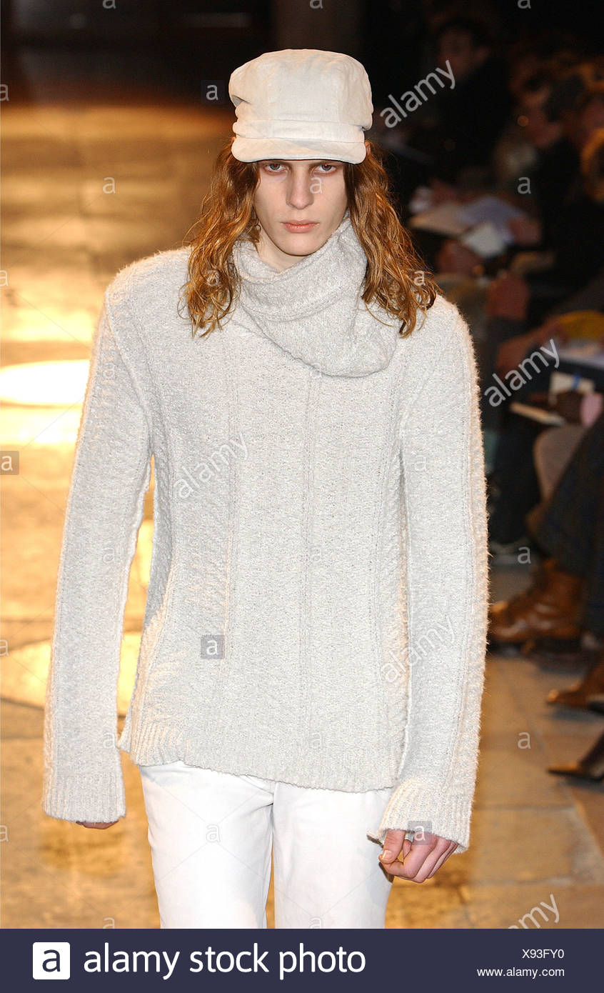 Demeulemeester Ready To Wear Menswear Paris A W Blonde Male Model