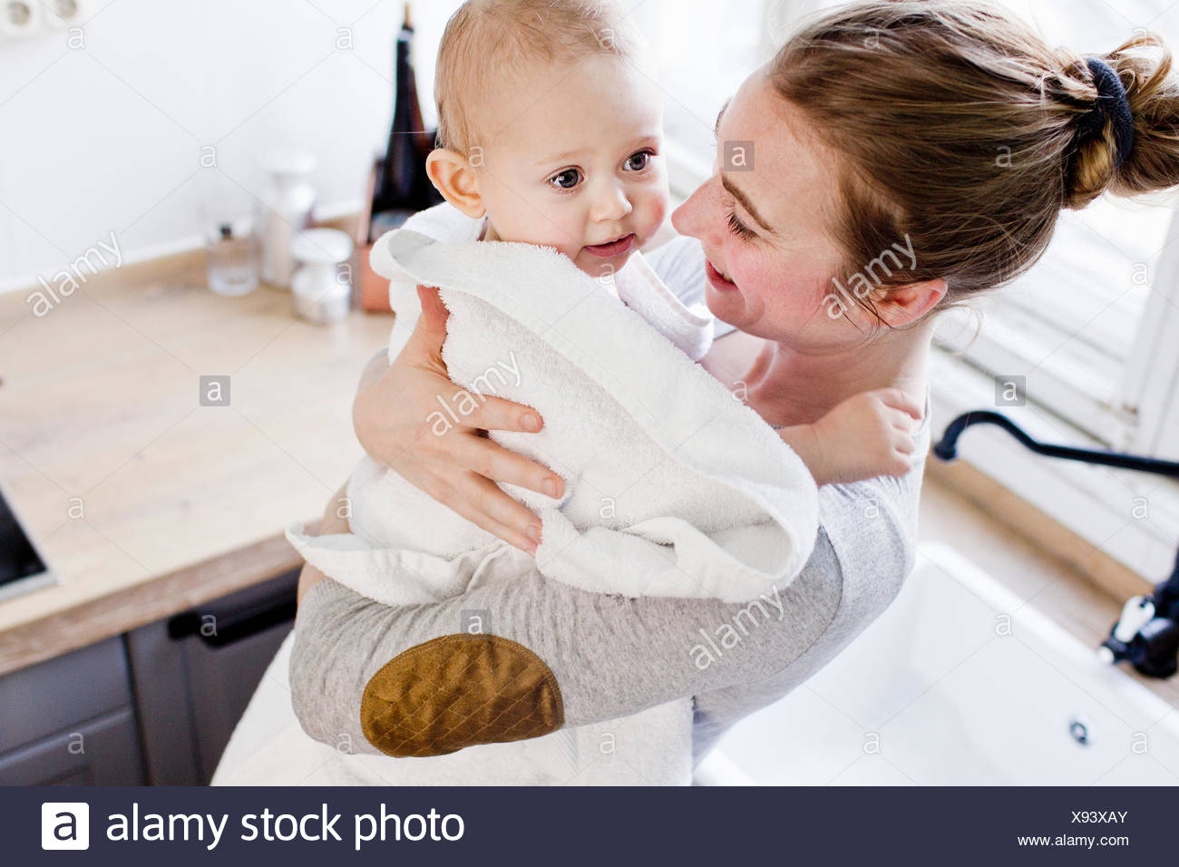 baby carrying towel