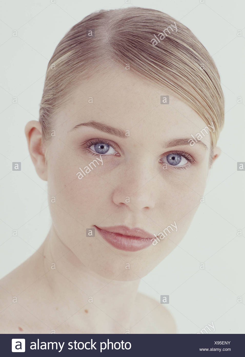 Incredible Eyes Step By Step To Making Small Eyes Look Bigger