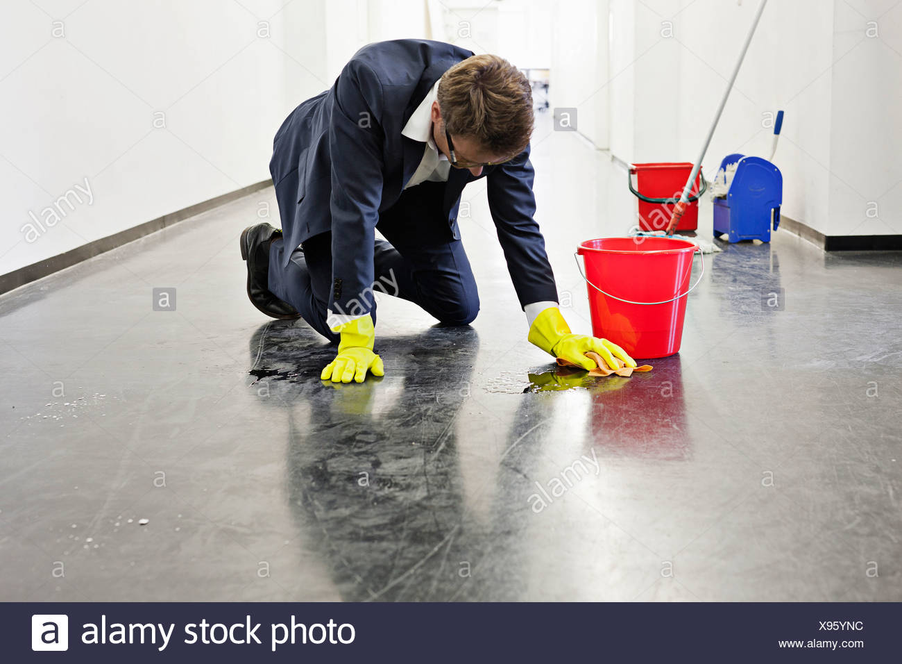 Scrubbing Floor Stock Photos & Scrubbing Floor Stock Images Alamy