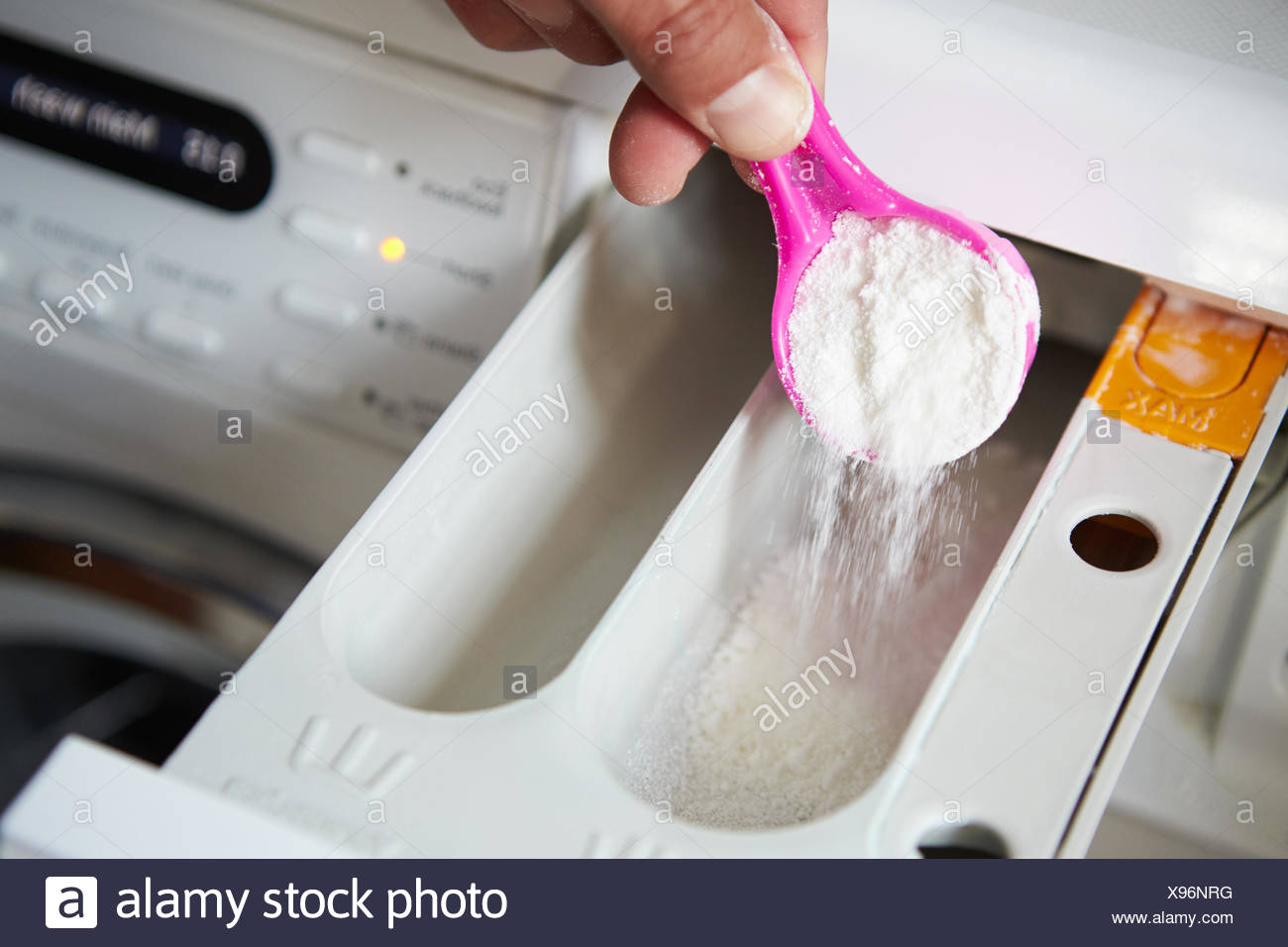 how to put laundry detergent in washer