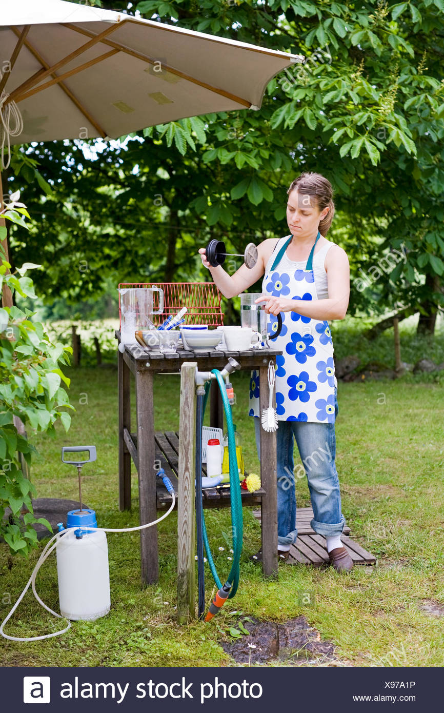 Washing Utensils Stock Photos & Washing Utensils Stock Images Alamy