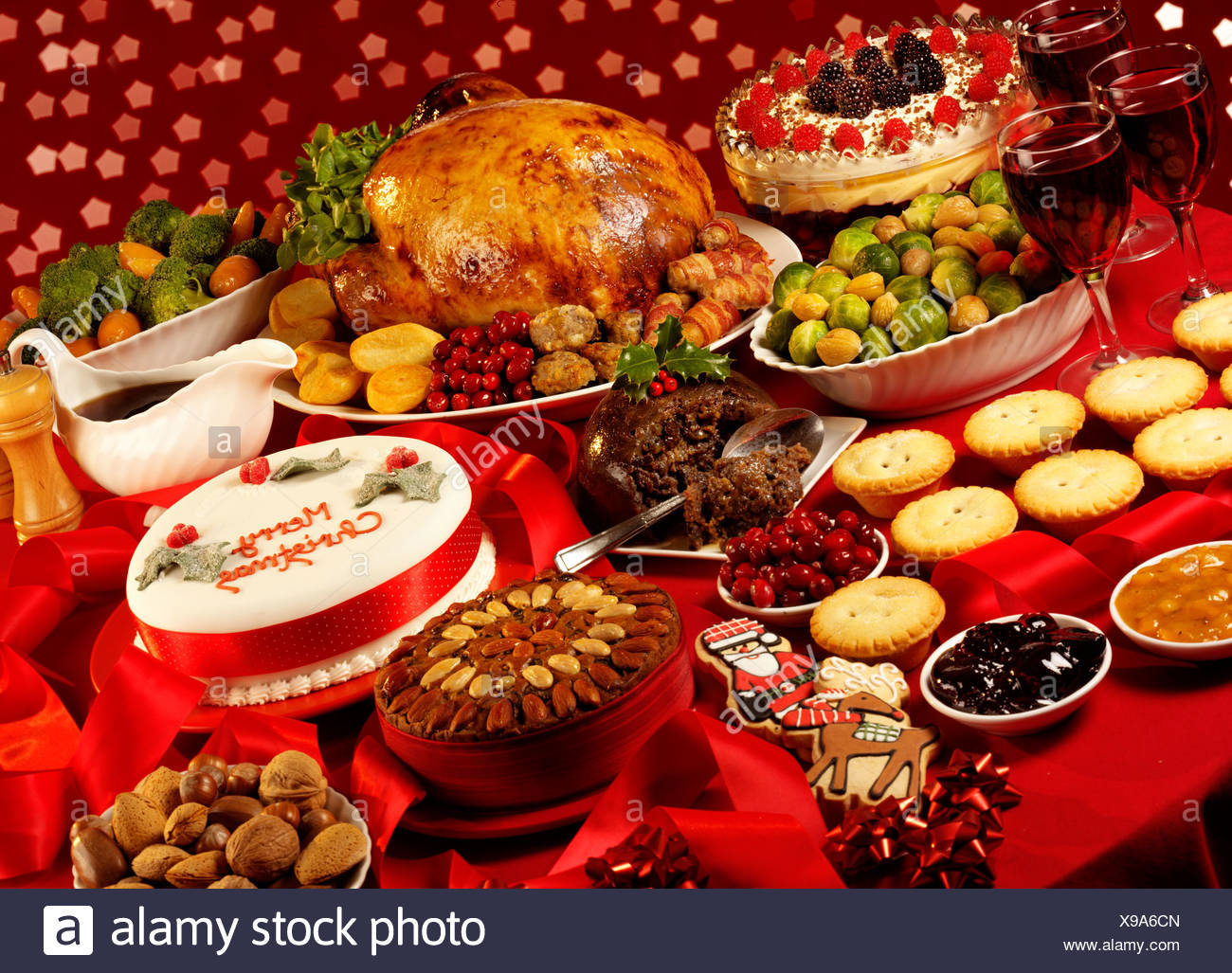 Roast Turkey Christmas Pudding High Resolution Stock Photography and ...