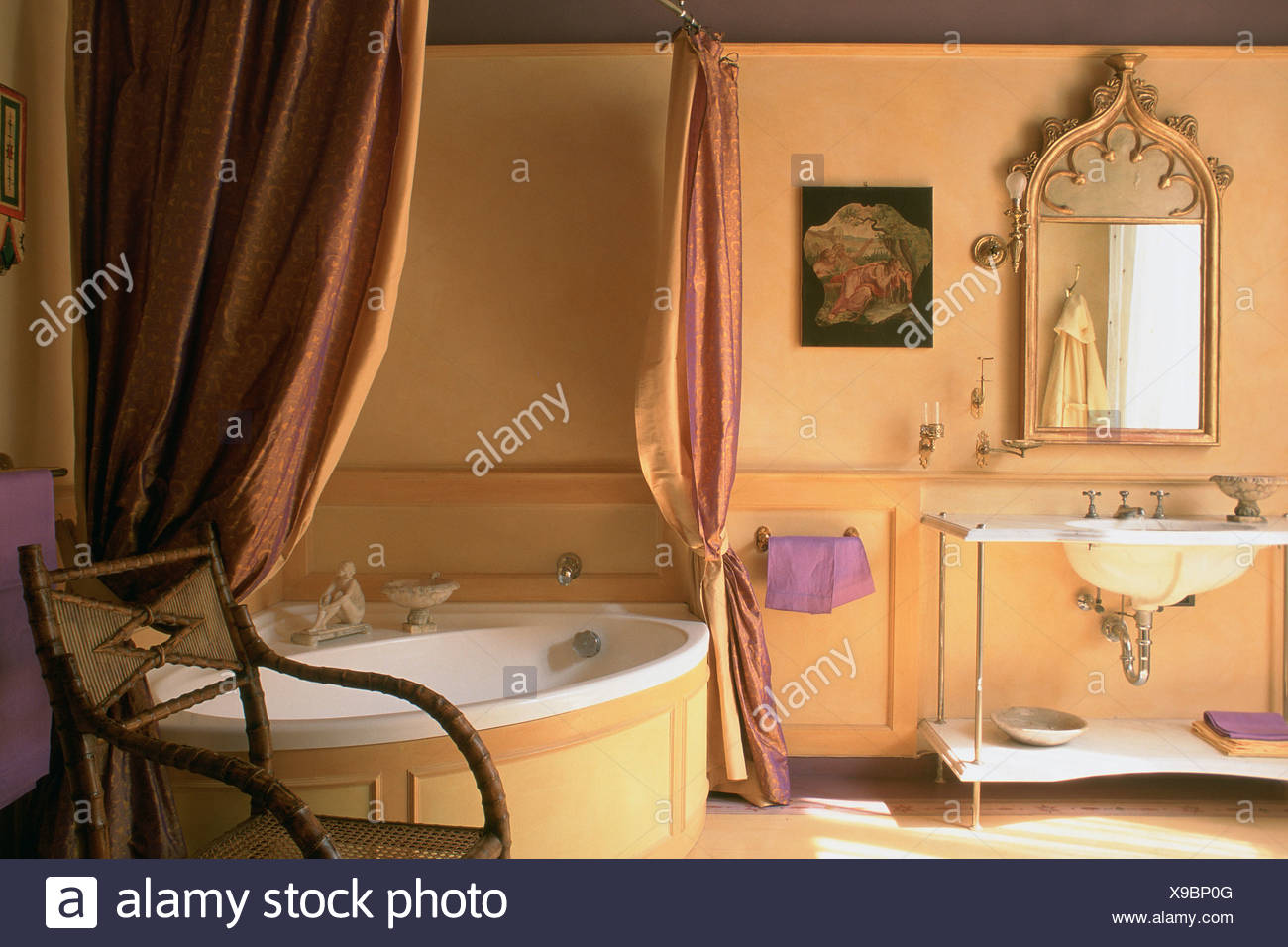 Bathroom Bathtub With Curtains Sink Gravure And Mirror On The Wall