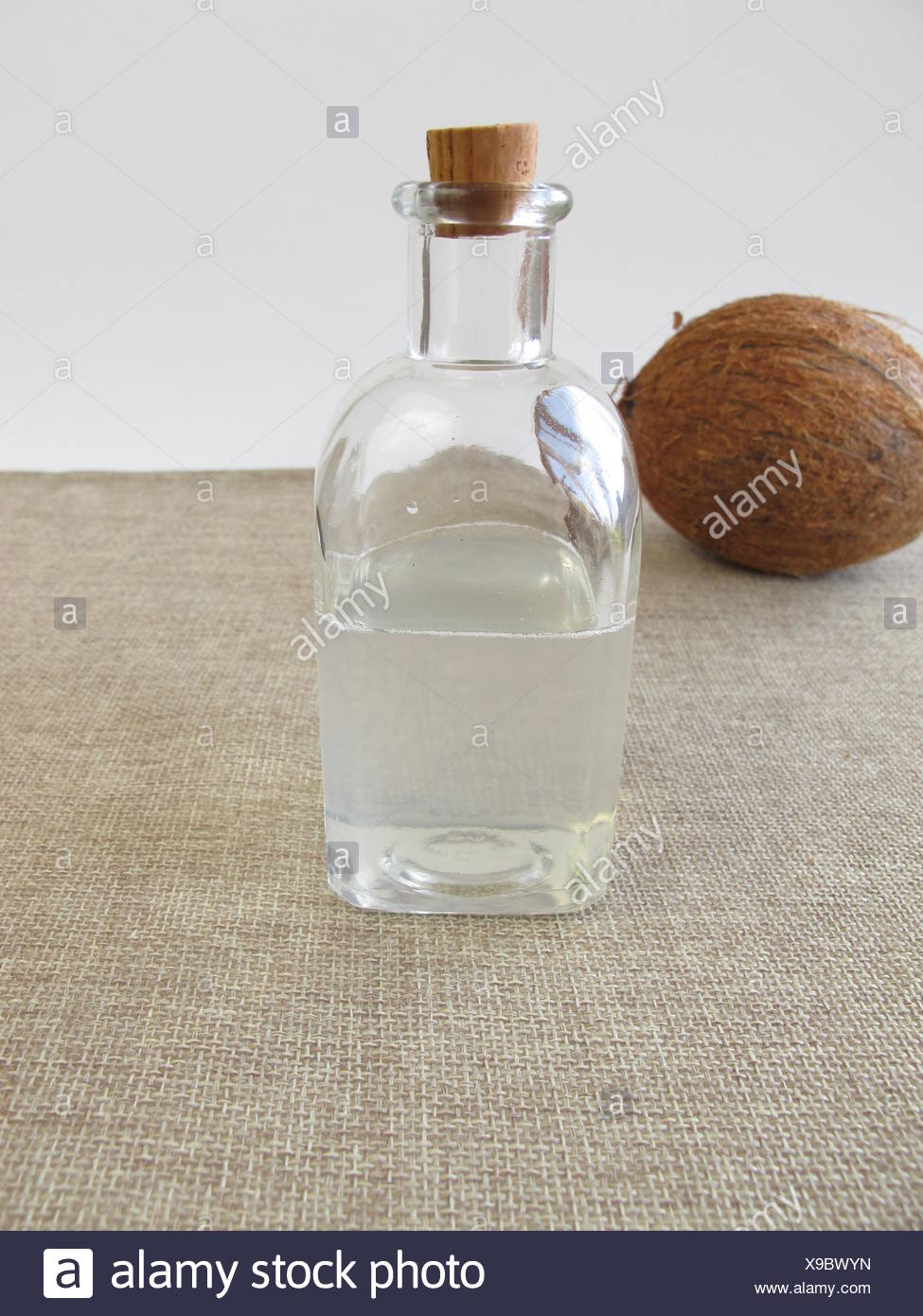 Coconut Oil Bottle High Resolution Stock Photography and Images Alamy