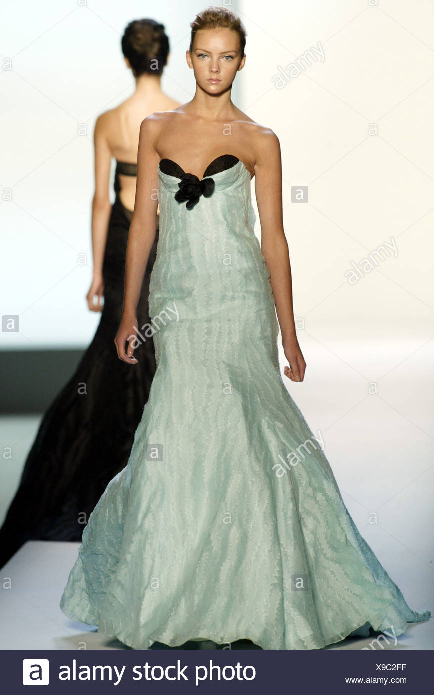 Rochas Paris Ready To Wear Spring Summer Model Blonde Hair Off