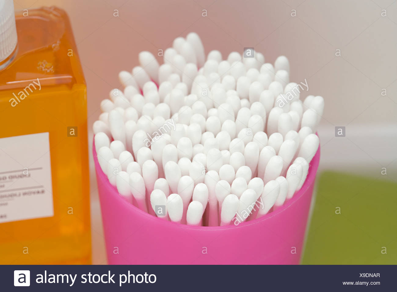 Download Cotton Buds High Resolution Stock Photography And Images Alamy Yellowimages Mockups