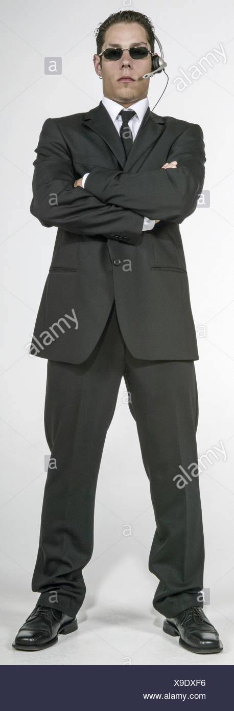 Sicherheitsmann, Security, verschraenkte Arme (model-released) Stock Photo