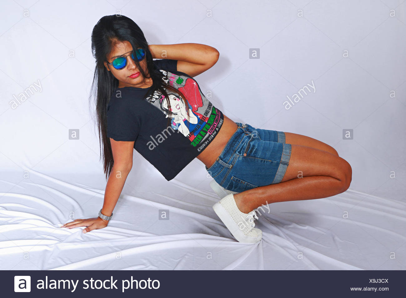 short jeans pant for girl