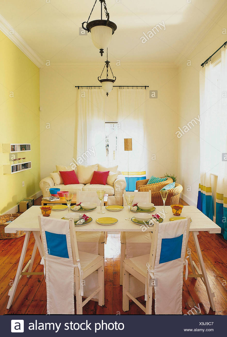 Easy Living Living Dining Room Cream And Green Walls Varnished