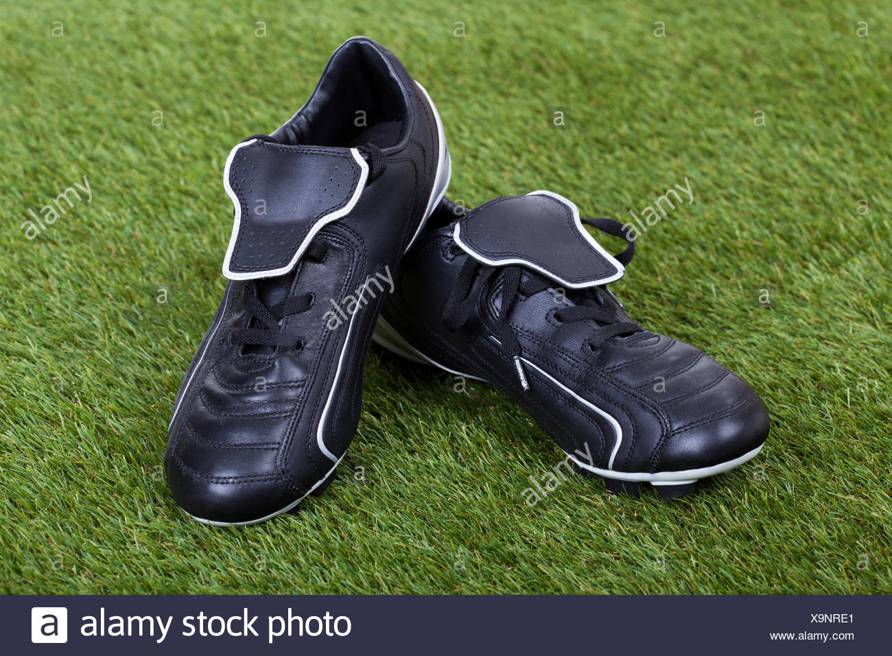 soccer shoes for grass