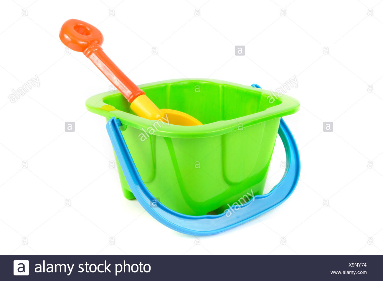 green toys bucket and spade