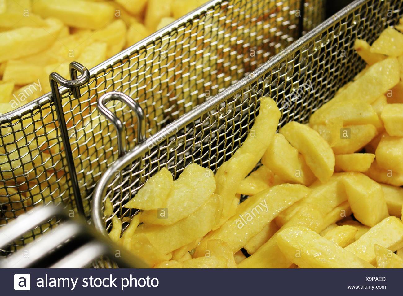 Deep Frying Stock Photos & Deep Frying Stock Images Alamy