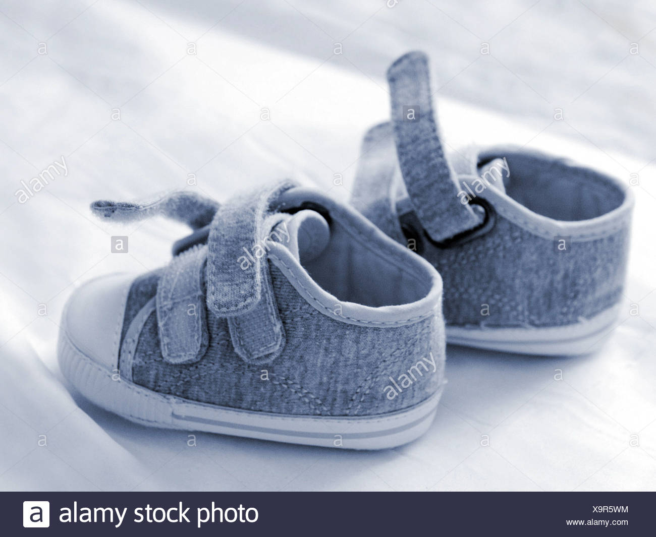 born baby shoes