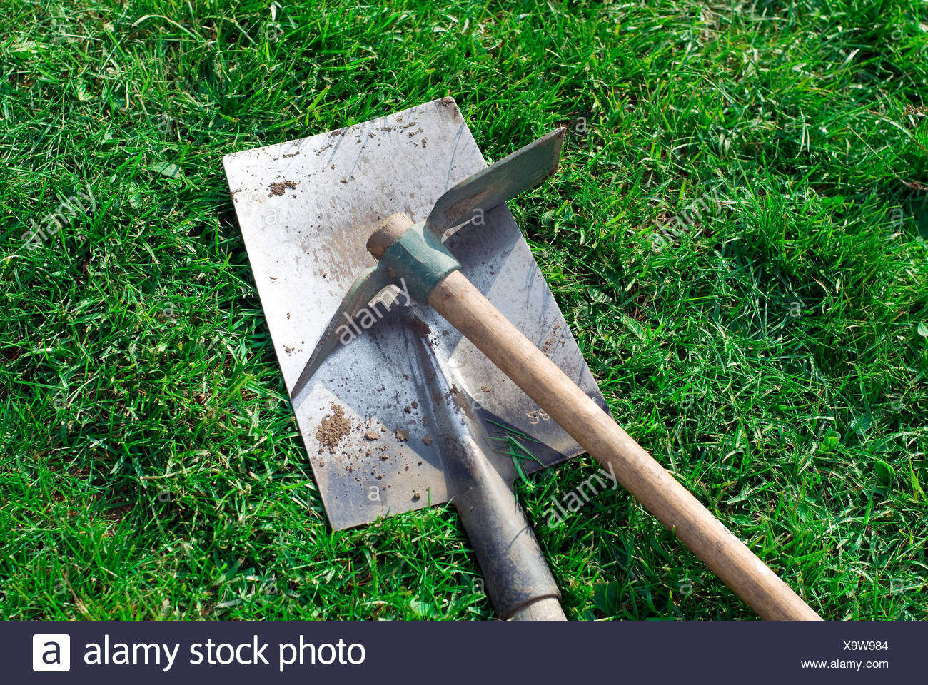 Pick And Shovel High Resolution Stock Photography and Images Alamy