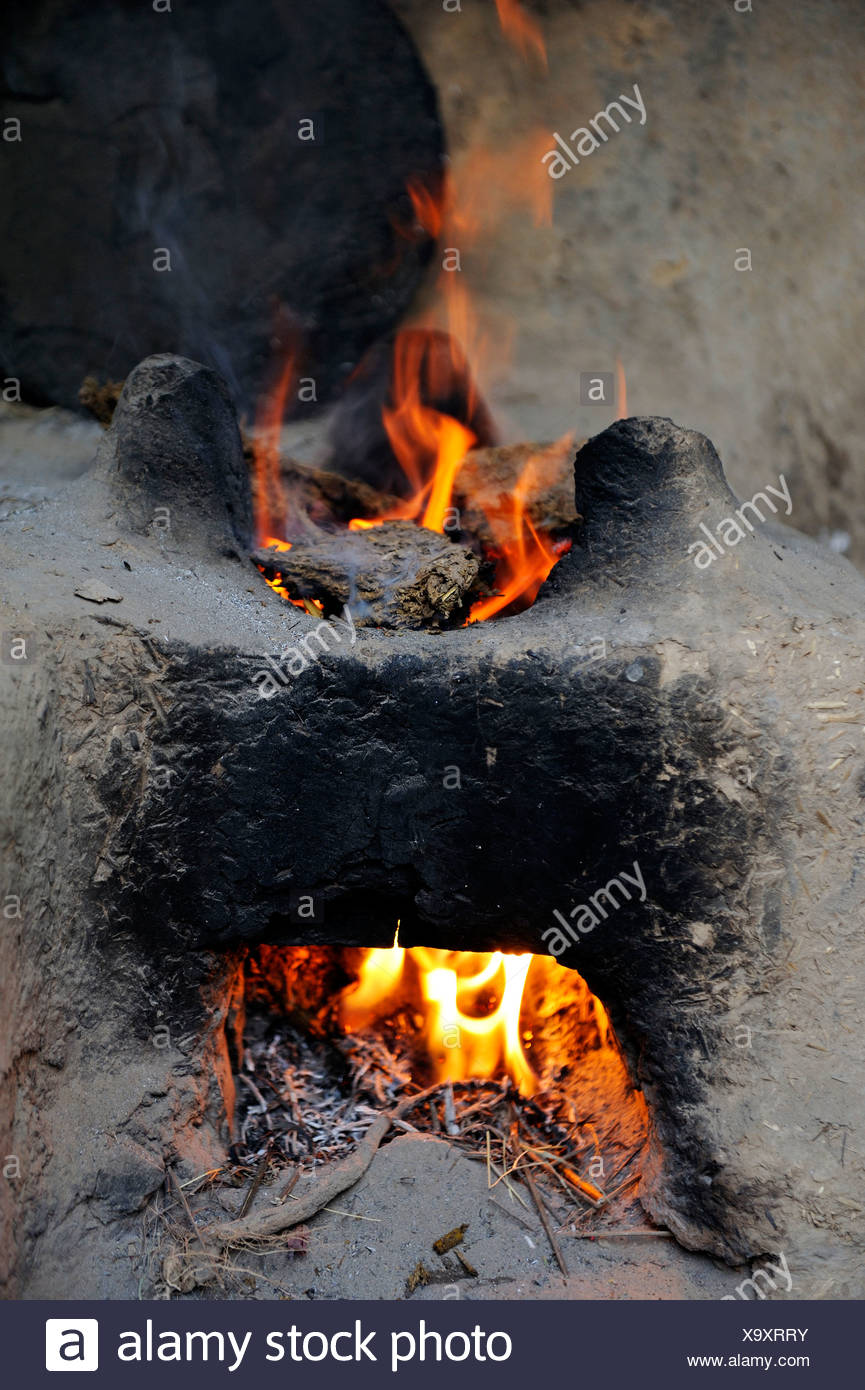 Clay Oven High Resolution Stock Photography and Images Alamy