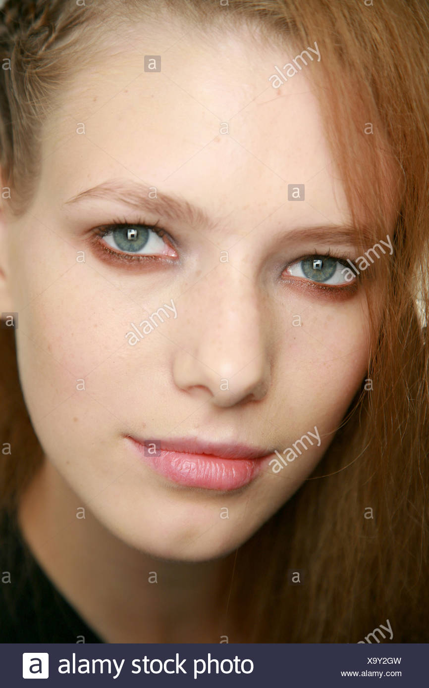 Pucci Milan Backstage Spring Summer Strawberry Blonde Female Model