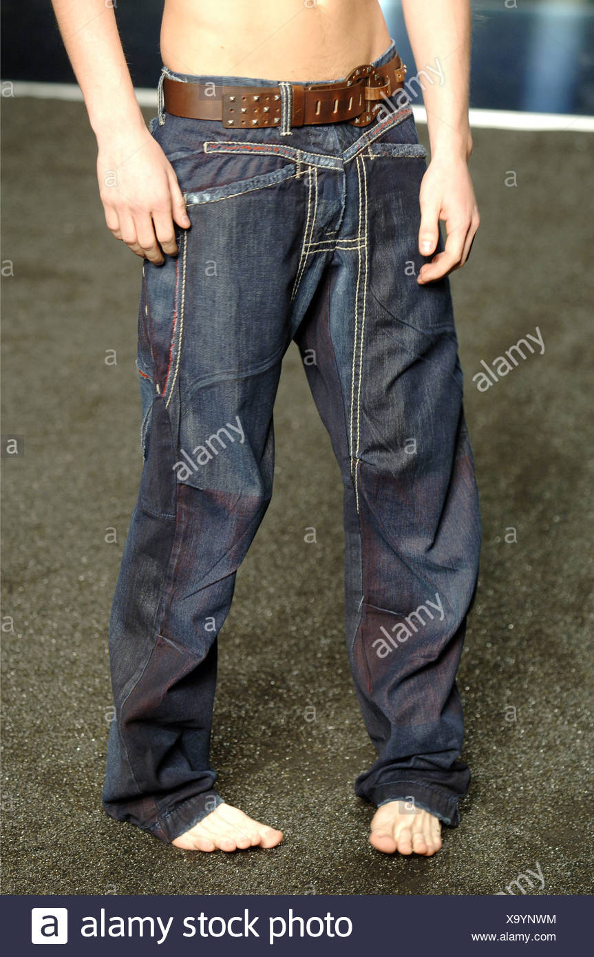 girbaud baggy jeans
