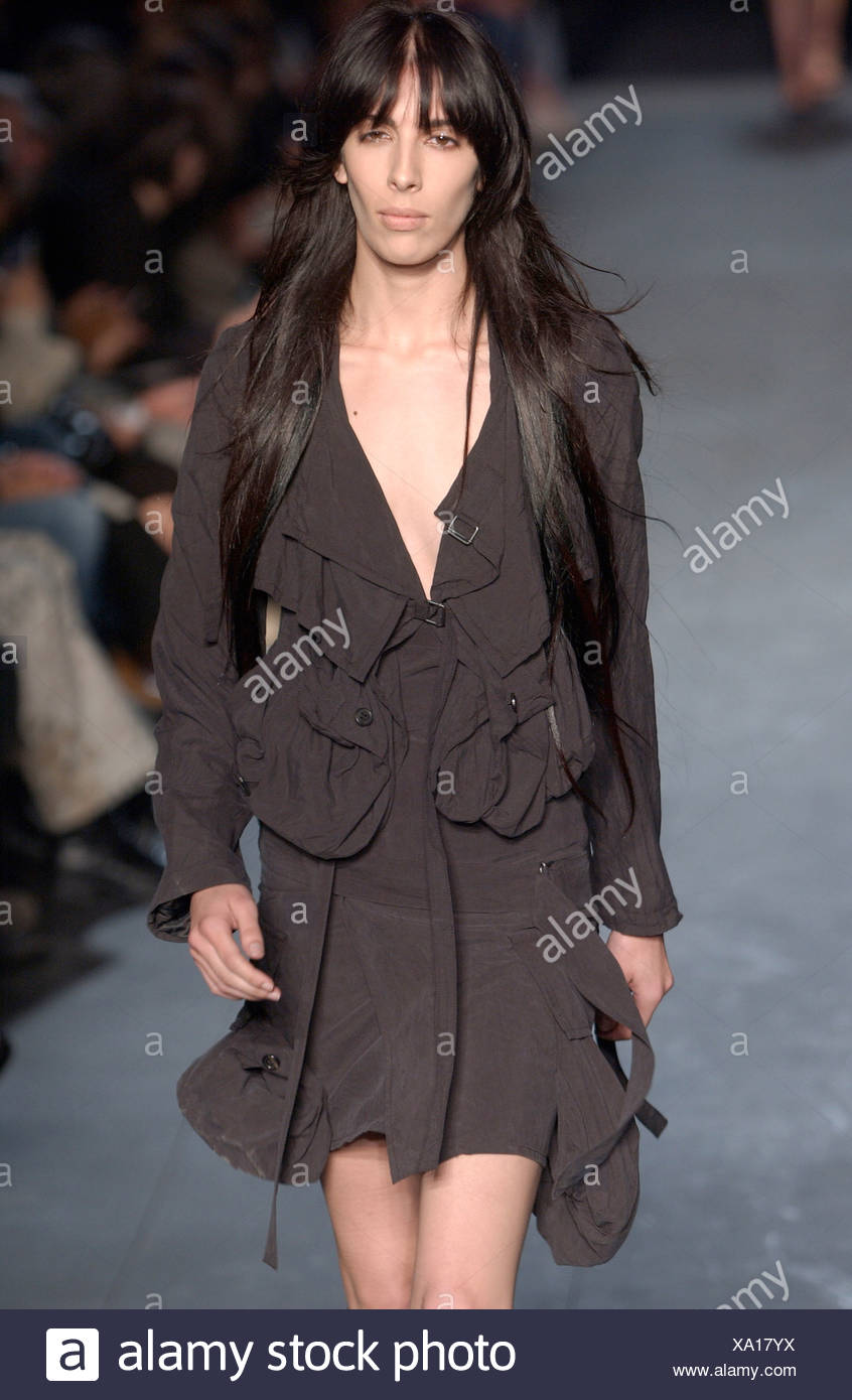 Demeulemeester Paris Ready To Wear Spring Summer Model Long Black
