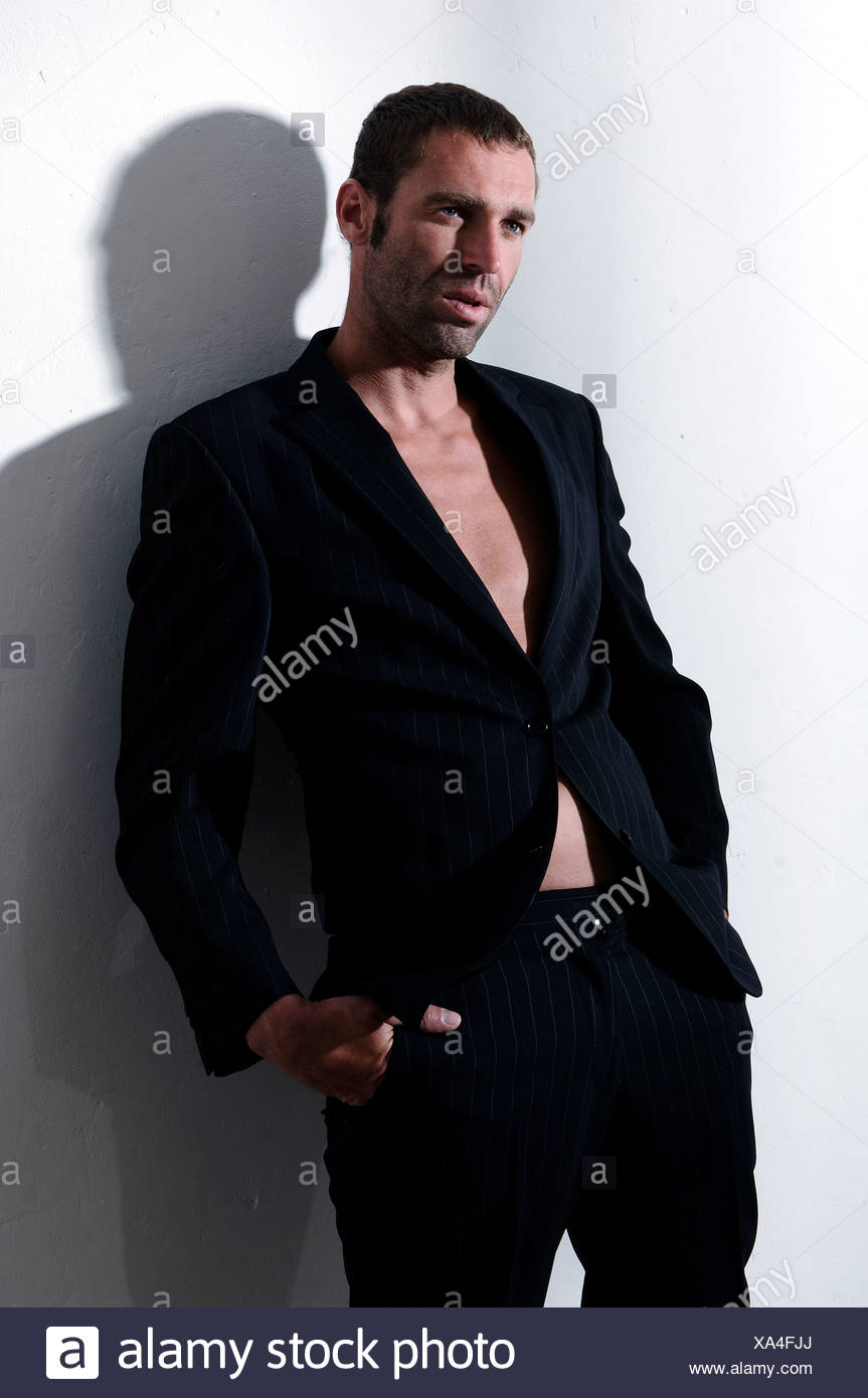 suit without shirt