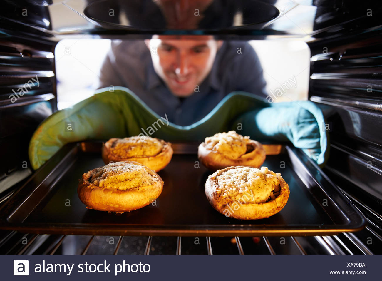 How to cook mushrooms stuffed in an oven How to cook mushrooms stuffed in an oven