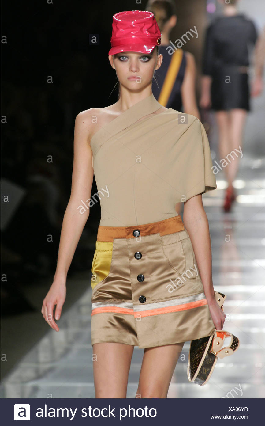 Ward Model Gemma Ward Model Australian High Resolution Stock Photography and ...