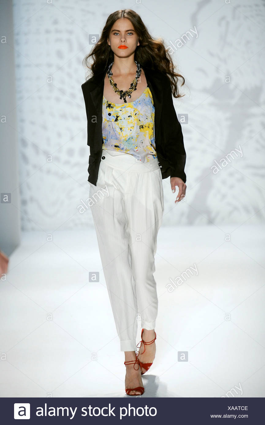 white high waisted tapered trousers