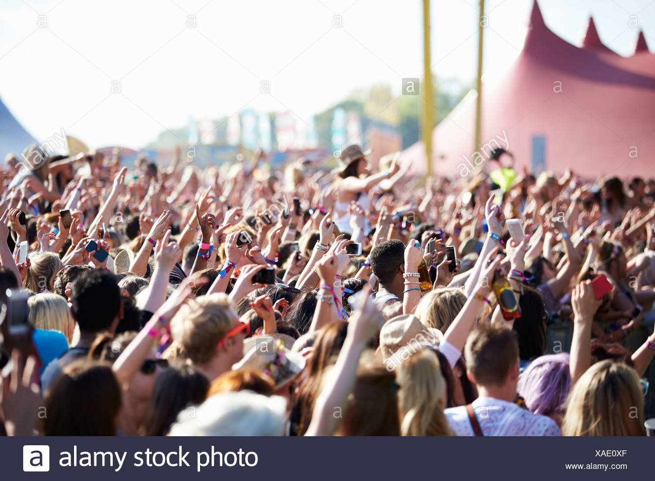 Crowds Enjoying Themselves At Outdoor Music Festival Stock Photo Alamy