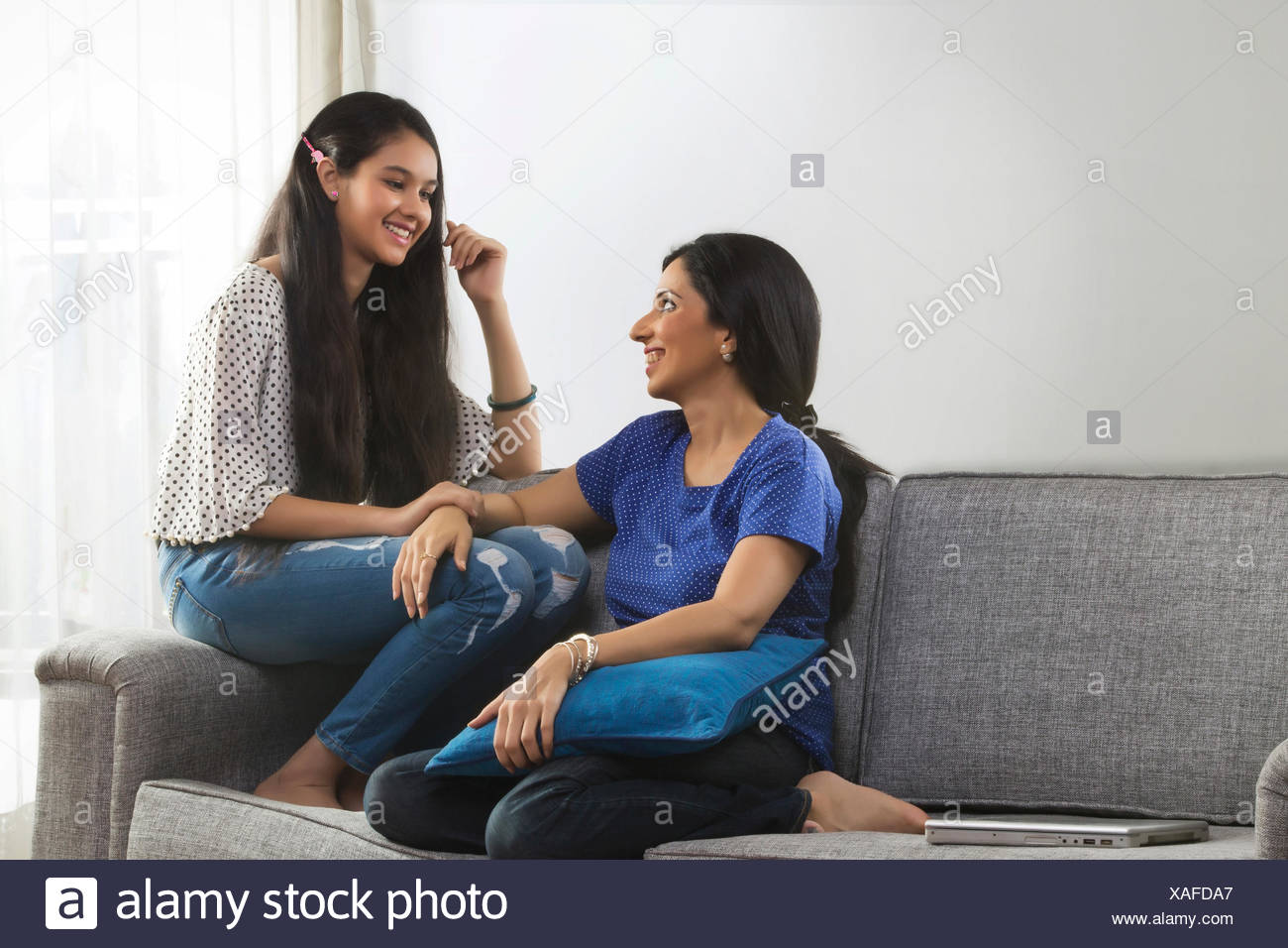 Mom Dang Teen