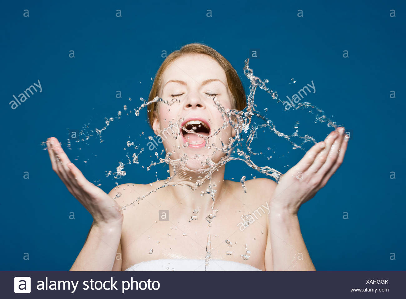 Woman Water Face Splashing High Resolution Stock Photography and Images ...