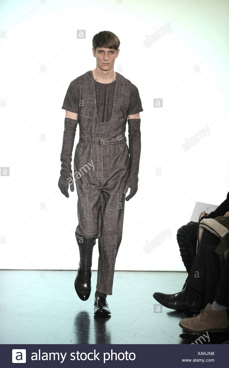 sleeveless jumpsuit in winter