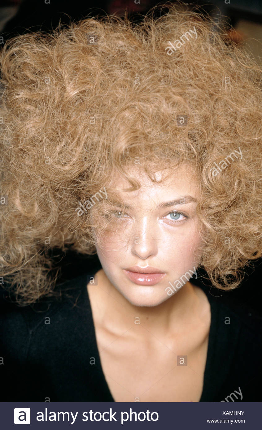 D G Backstage Milan Ready To Wear S S Head Shot Of Model Big