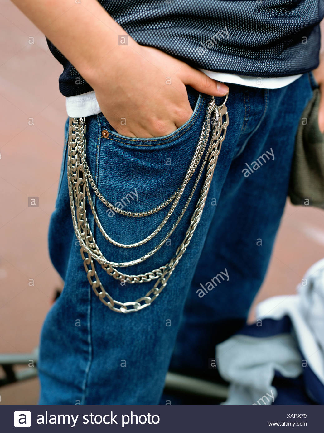wearing chains on jeans