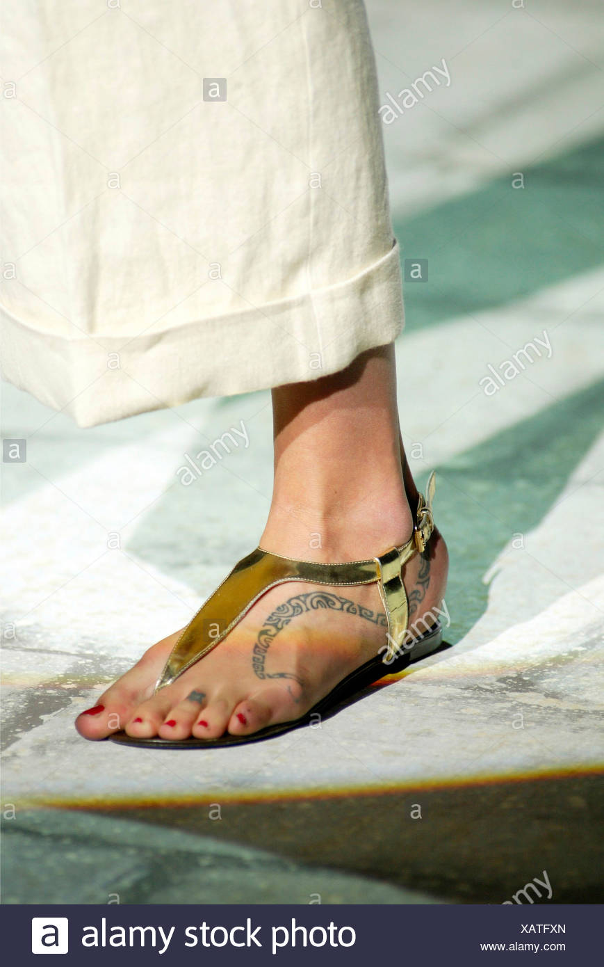 roberto cavalli flat sandals