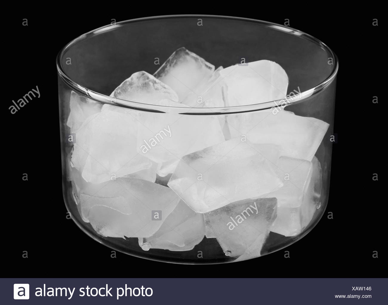 Ice Cubes Bowl Stock Photos & Ice Cubes Bowl Stock Images - Alamy
