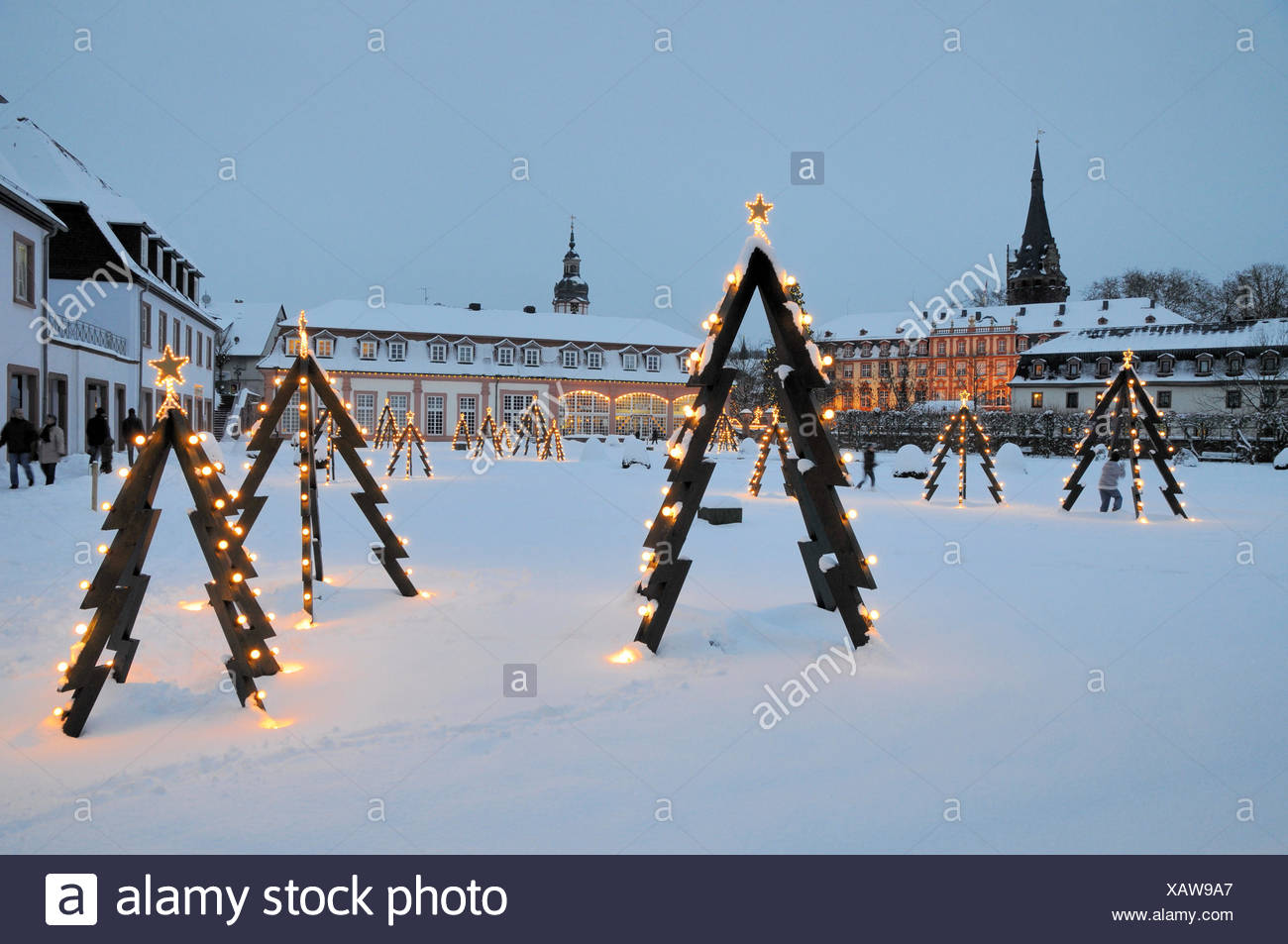 Weihnachten Erbach Odenwald Lustgarten Schloss Orangerie Weihnachtsbeleuchtung Beleuchtung Weihnachtsbaum Weihnachtsbaume Deko Schnee Winter Stock Photo Alamy