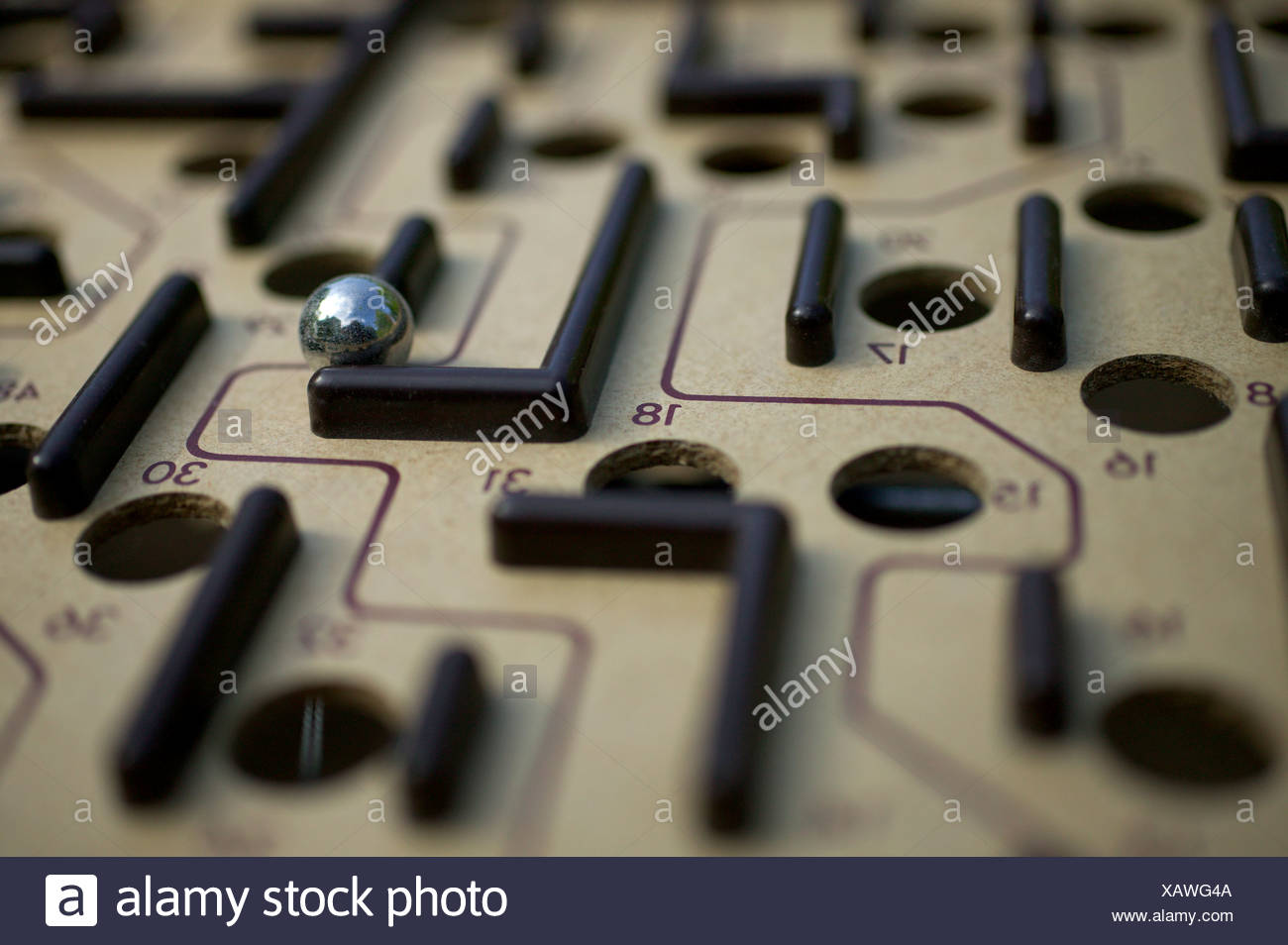 metal ball game