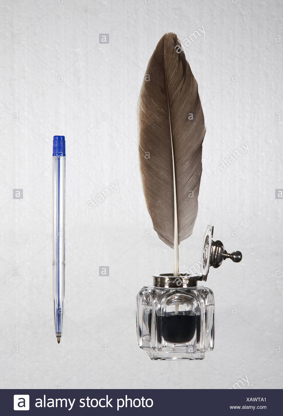 Ink Pot And Quill Pen Stock Photos & Ink Pot And Quill Pen Stock Images