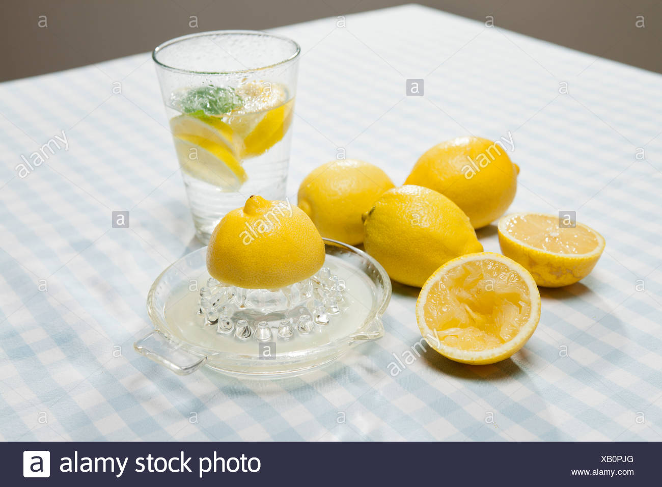 Water Lemons High Resolution Stock Photography and Images Alamy