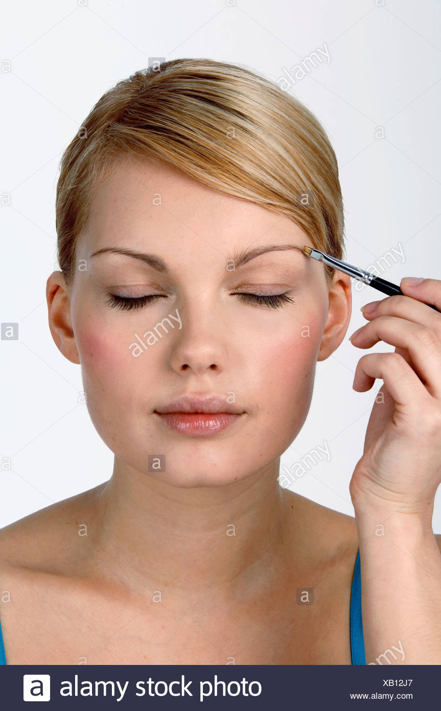 Step By Step Make Up Female With Blonde Hair Defining Eyebrows